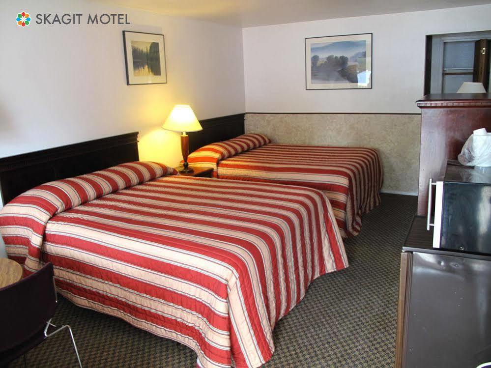 Skagit Motel Sedro Woolley Dış mekan fotoğraf